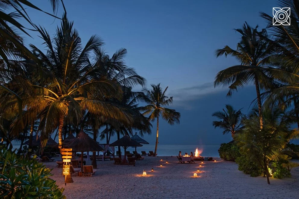 ZURI ROMANTIC DINNER ON THE BEACH