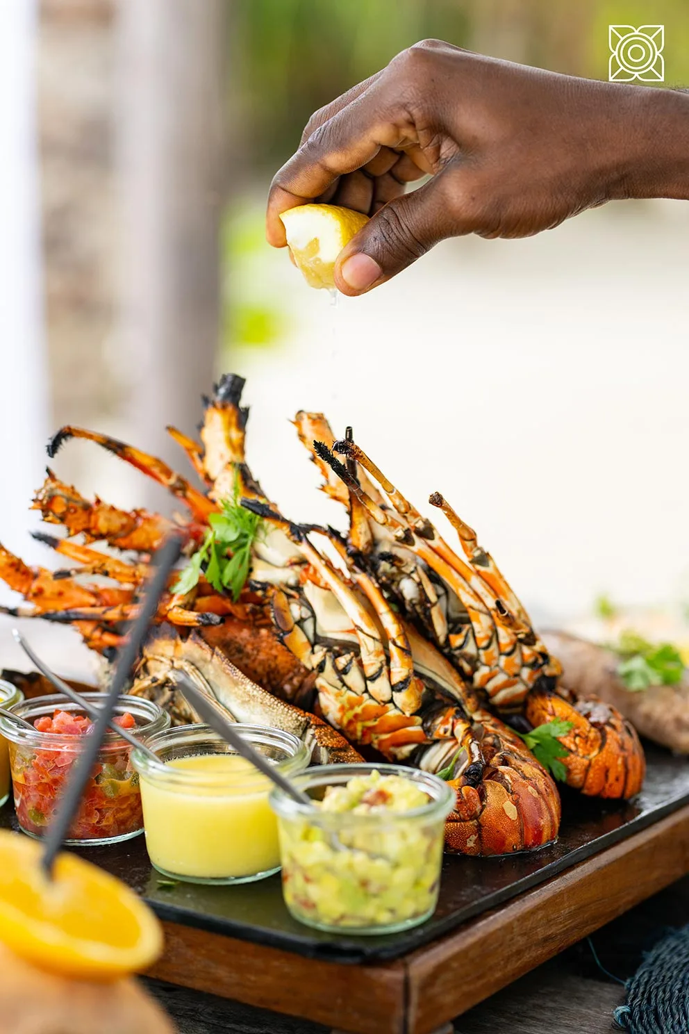 SEAFOOD BEACH LUNCH